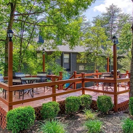 Pinecrest Townhomes-1King-2Queen Unit-Renovated Пиджен Фордж Екстериор снимка