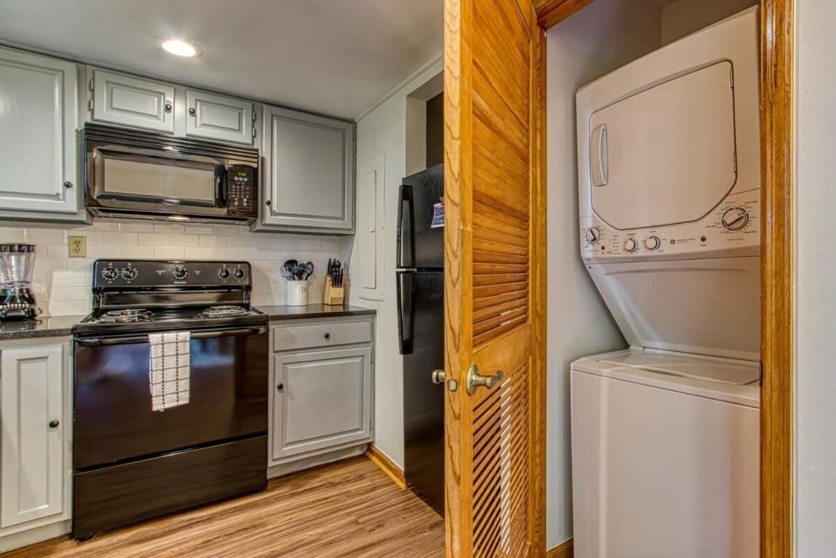 Pinecrest Townhomes-1King-2Queen Unit-Renovated Пиджен Фордж Екстериор снимка