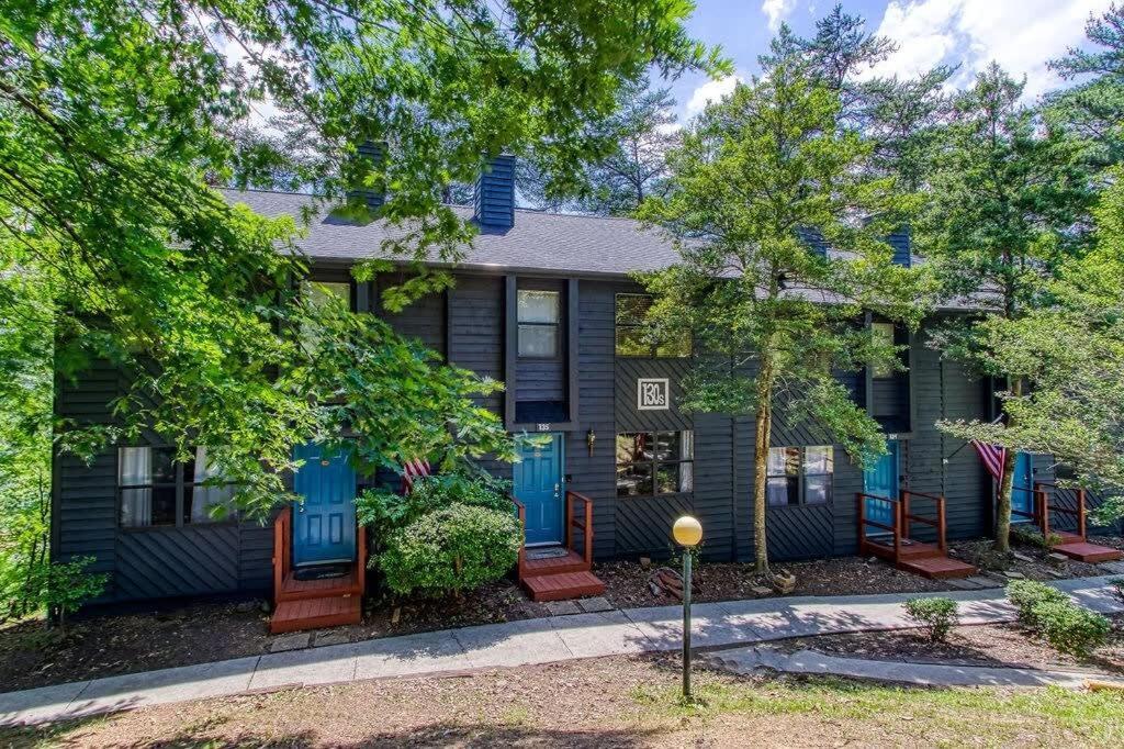 Pinecrest Townhomes-1King-2Queen Unit-Renovated Пиджен Фордж Екстериор снимка