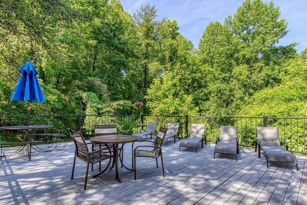 Pinecrest Townhomes-1King-2Queen Unit-Renovated Пиджен Фордж Екстериор снимка